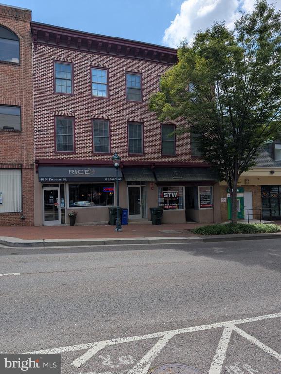 Building Photo - 38 N Potomac St