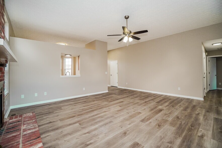Building Photo - 5972 McIntyre Dr