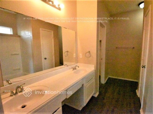 Building Photo - 1304 White Dove Ln