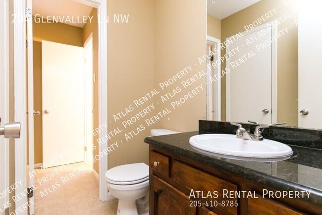 Building Photo - 204 Glenvalley Ln NW