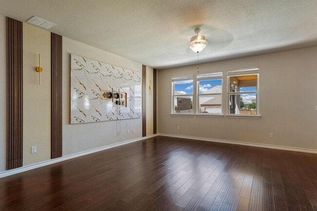 Building Photo - 1341 Eagle Ray St