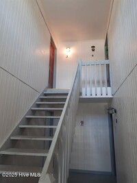 Building Photo - 210 Shipman Rd