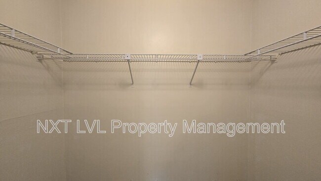 Building Photo - 6777 Winkler Rd