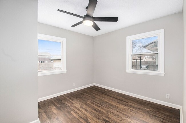 Building Photo - Completely Renovated 2 Bedroom House!