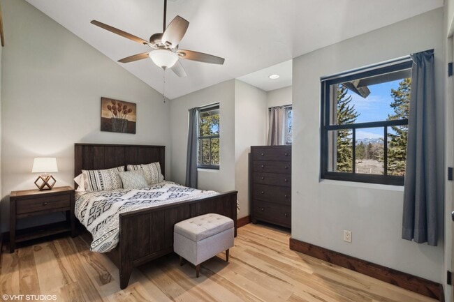 Building Photo - Charming 4 bedroom Home in Whitefish on 3 ...