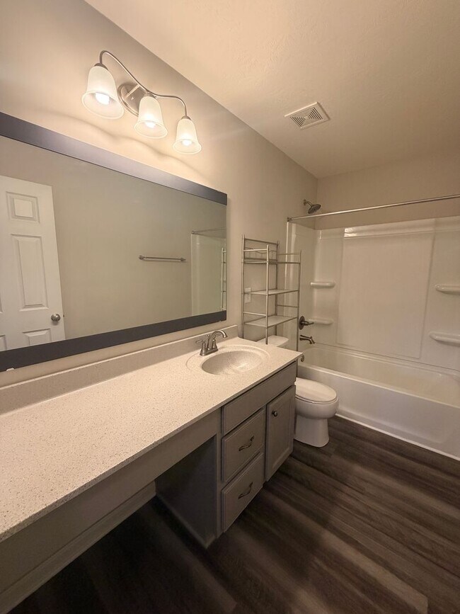 Building Photo - 1325 Horse Shoe Bnd