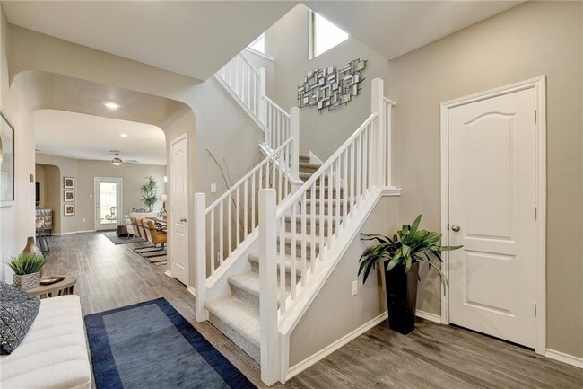 Building Photo - 311 Jarbridge Dr