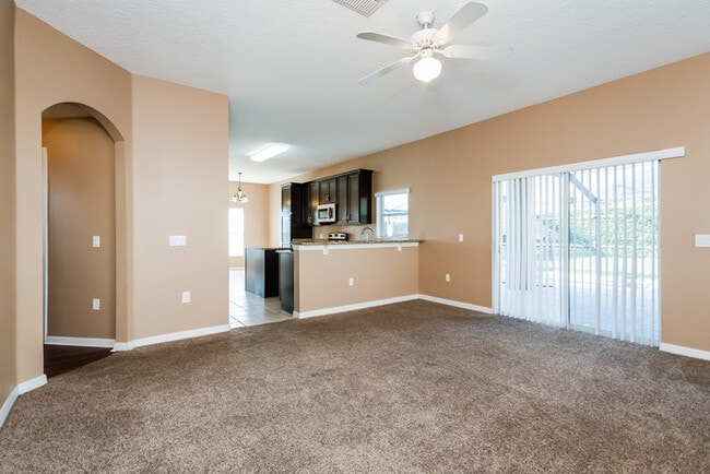 Building Photo - 102 Kildrummy Dr