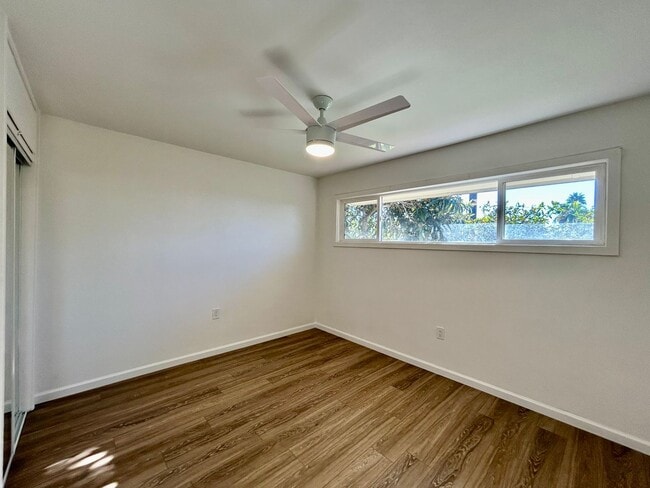 Building Photo - 2 bed 1 Bath with Garage in The Heart of Clairemont!