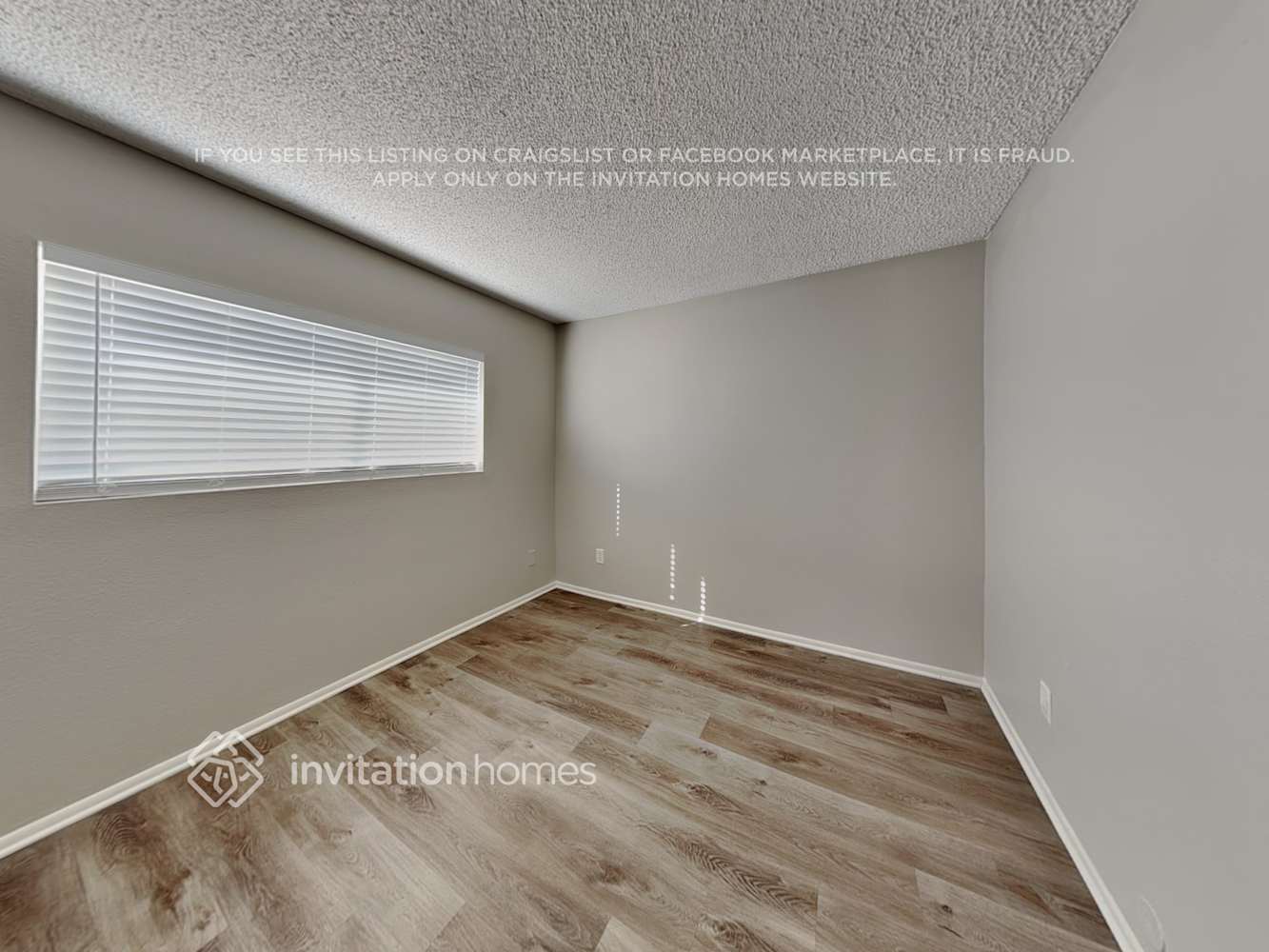 Building Photo - 4507 W Gardenia Ave