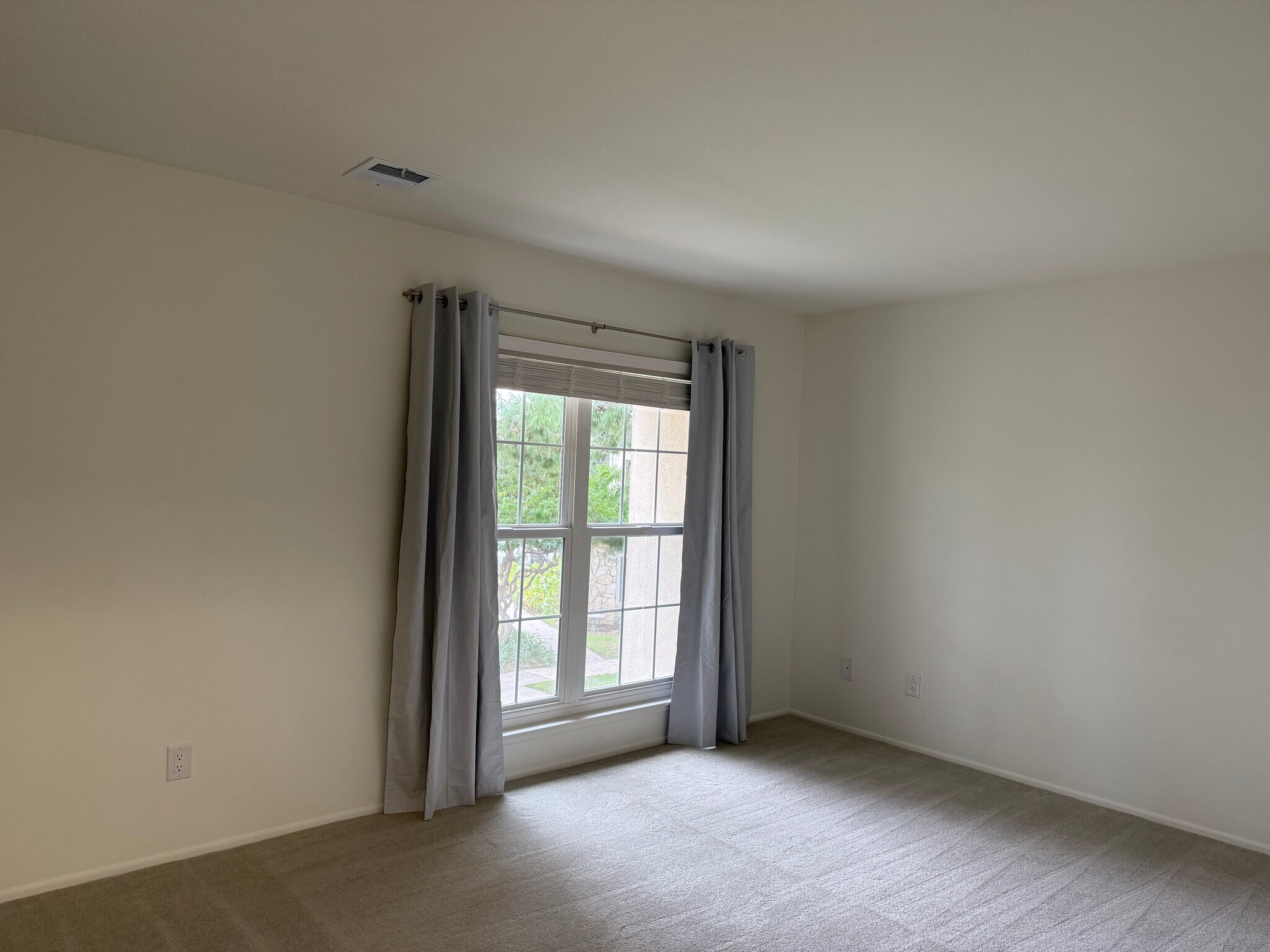 Building Photo - 10068 San Miguel Ct