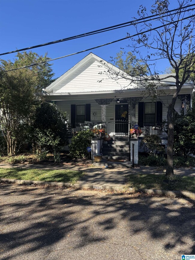 Building Photo - 3904 8th Ct S