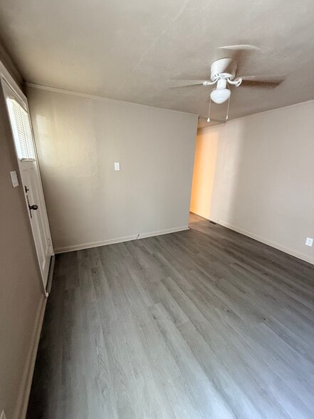 Building Photo - 2813 Bildahl St