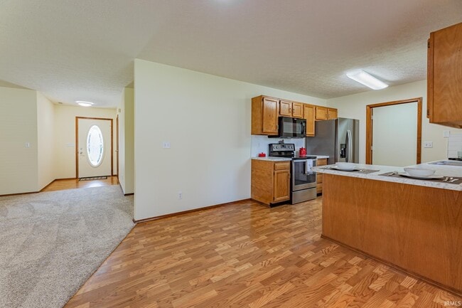 Building Photo - 3900 Deer Trail