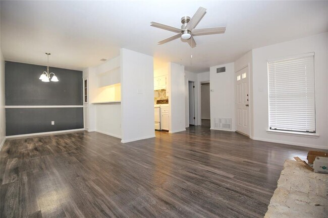 Building Photo - 10616 Mellow Meadow Dr