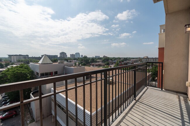 Balcony - 410 Acoma St