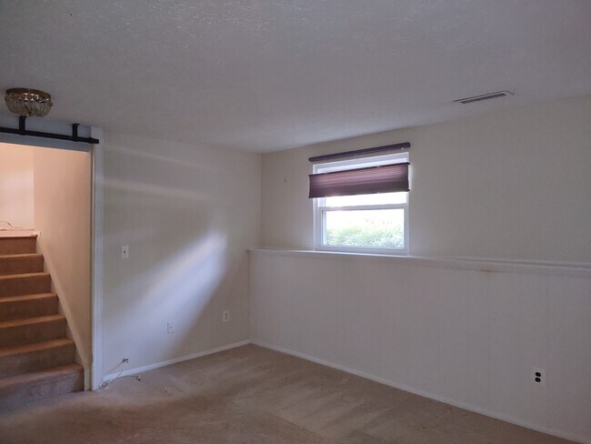 Building Photo - 13983 Cabells Mill Dr