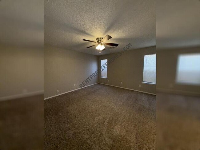 Building Photo - 10101 Carnie Cir