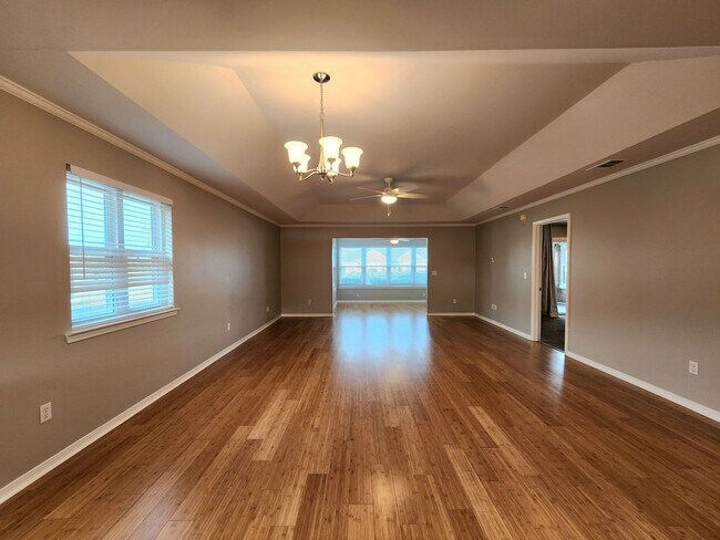 Building Photo - 2/2 Home in Lakeview Villas!