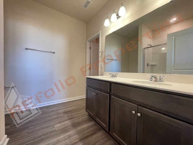 Building Photo - Beautiful Ranch-Style 4 Bedroom, 2 Bath Home – 2-Car Garage in West 540, Raleigh, Available March...