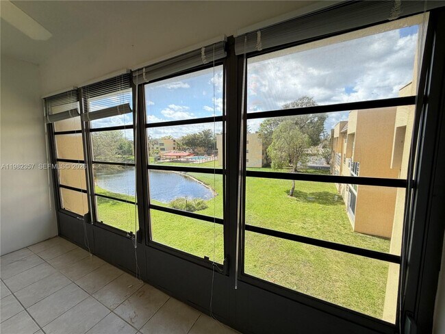 Building Photo - 6020 NW 64th Ave