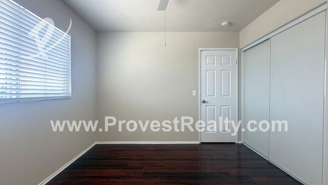 Building Photo - 12436 Honeybear Ln