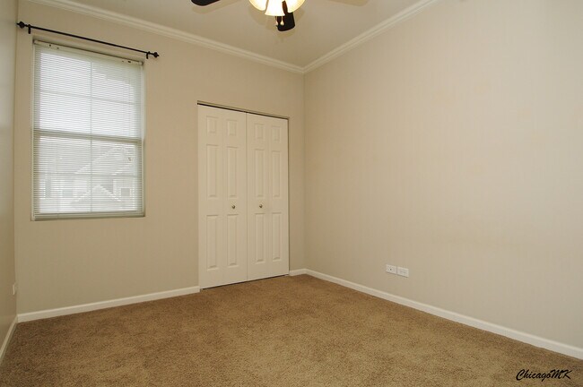 Building Photo - 2250 Aurora Dr