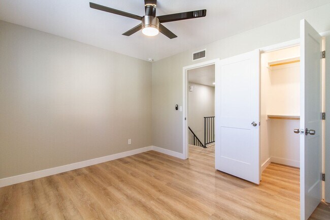 Building Photo - North East Mesa 3 bed 2.5 bath - Beautiful Interior Remodel!! AVAILABLE NOW!