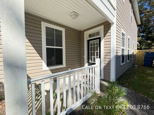 Building Photo - 214 Recess Dr