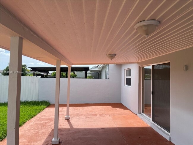 Building Photo - 13017 SW 18th Terrace