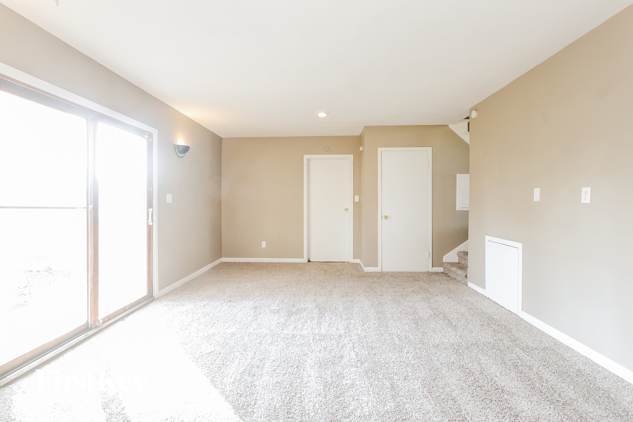 Building Photo - 3223 Vincz Dr