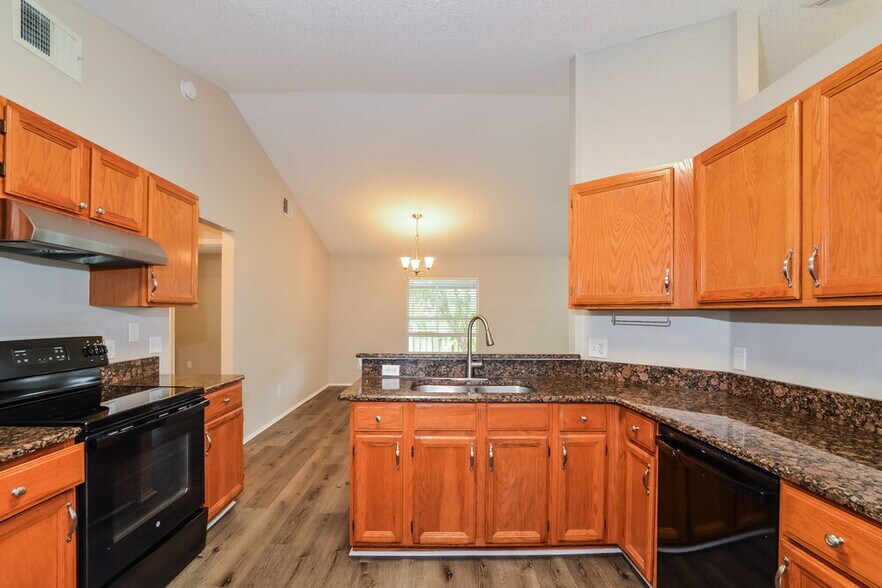 Building Photo - 1220 Twin Rivers Blvd