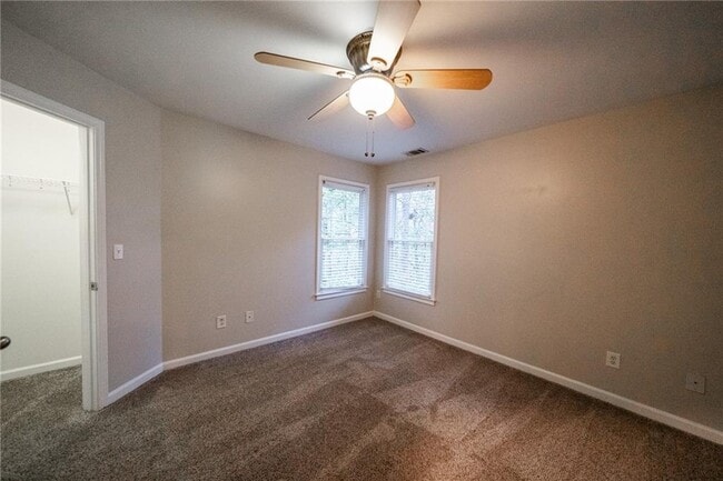 Building Photo - 1949 Point River Dr