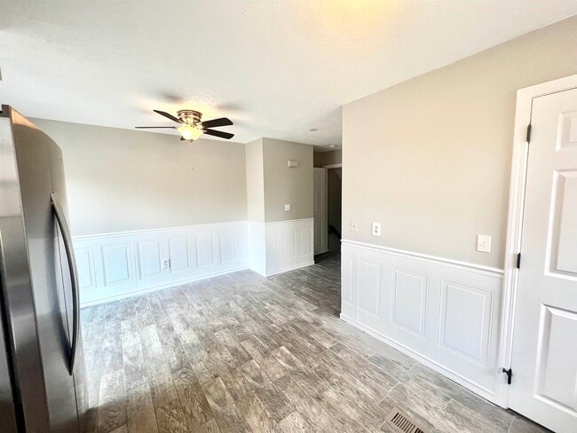 Building Photo - 83 Derryfield Ct