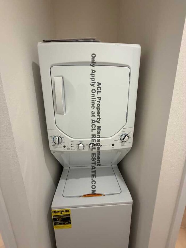 Building Photo - Newly Built, Never Lived in 2bed 1 bath Unit For Rent