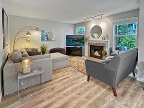 Building Photo - 13316 NE 137th Pl