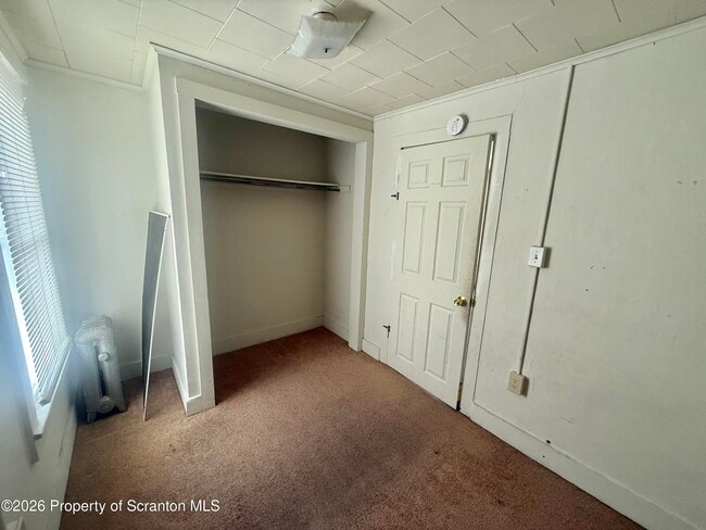 Building Photo - 301 Main St