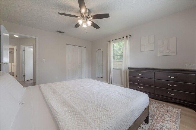 Building Photo - 6908 S MacDill Ave