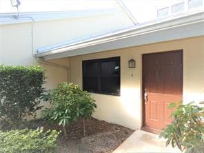 Building Photo - 1455 Holly Heights Dr