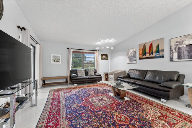 Building Photo - 6220 Kings Gate Cir