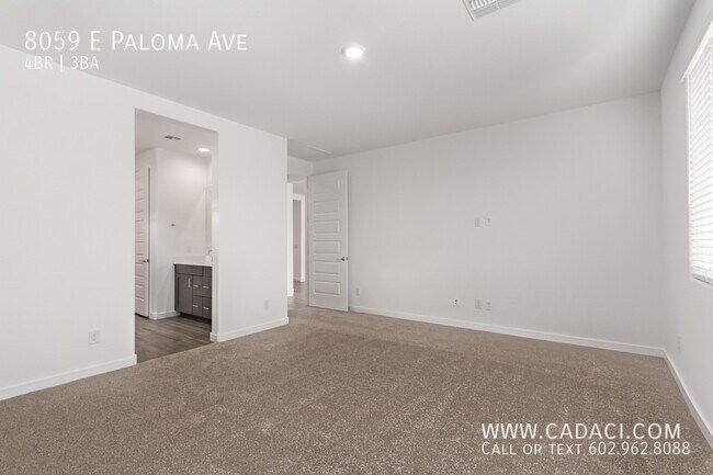 Building Photo - 8059 E Paloma Ave