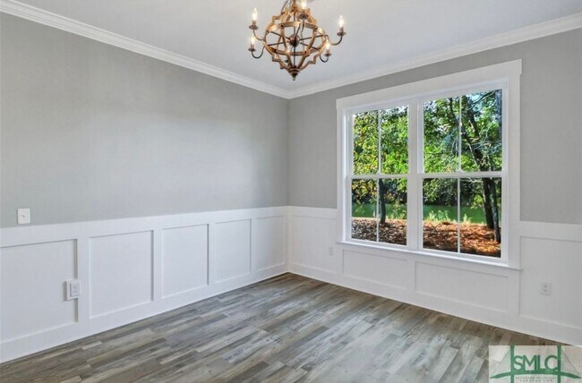 Building Photo - 421 Bear River Dr