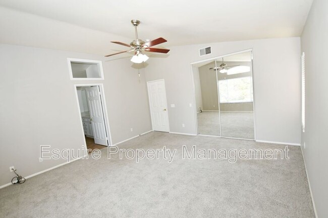 Building Photo - 508 Via Marquesa