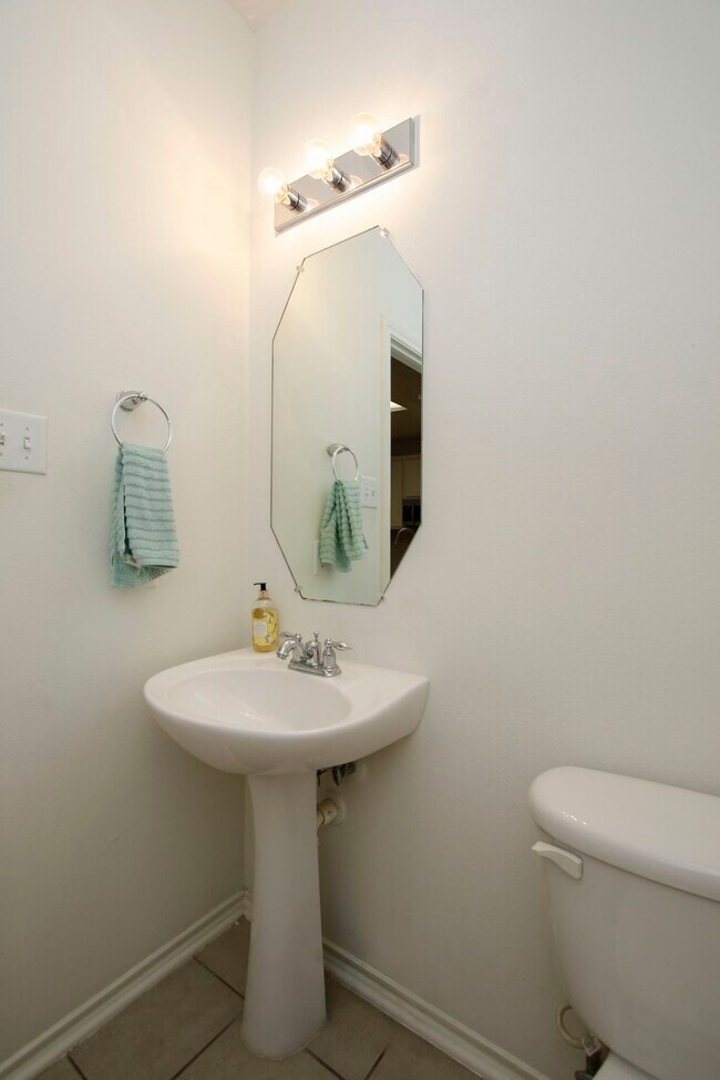 Building Photo - 191 N Burberry Park Cir