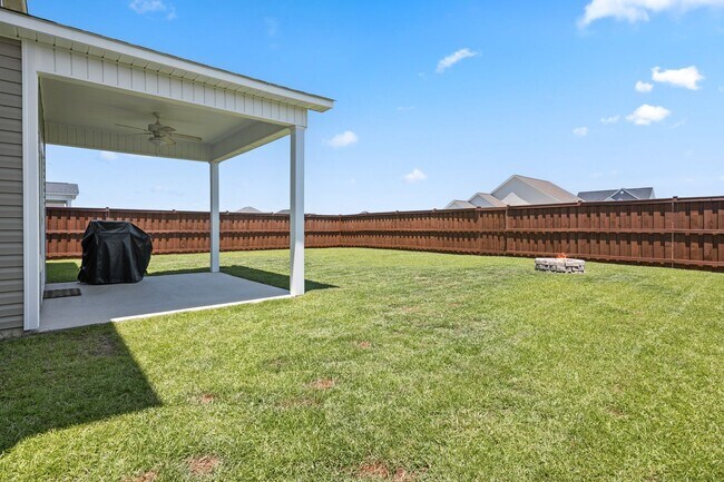Building Photo - 1818 Olde Towne Pointe Blvd