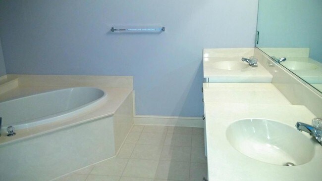 Master Bath - 4512 Great Oak Dr