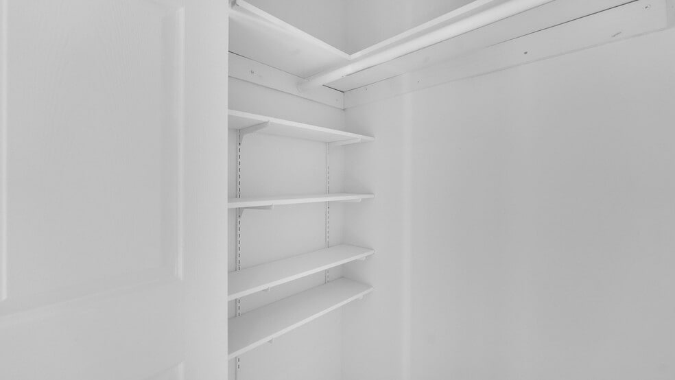 Building Photo - 1917 SW 107th Ave