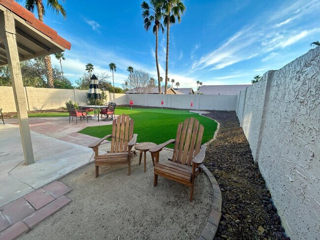 Building Photo - 4212 E Sandia St