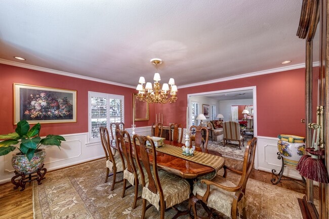 Building Photo - 11407 S Chestwood Dr