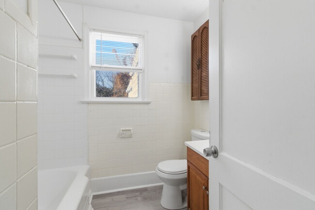 Building Photo - 9631 Worth St